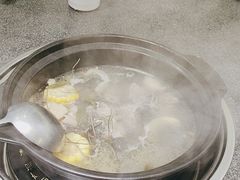 -野迹·石橄榄鸡·烧烤(新洲店)