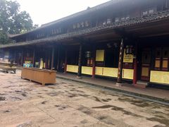-峨眉山报国寺