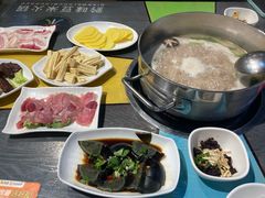 -四季喧黔味豆米火锅(万达广场店)