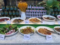 -川骄海鲜自助(王府井奥莱UP TOWN店原世界之花店)