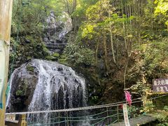 -藏龙百瀑风景区