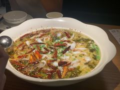 -江渔儿酸菜鱼专门店(明珠广场店)