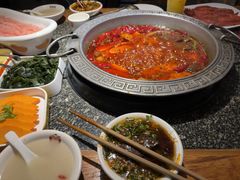 -杨肥肠火锅大排档(火车站花园店)