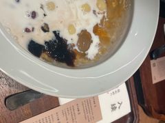 -RUXU入续糖水铺与包(卓悦中心店)