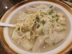 砂锅鲜虾小馄饨-明将锅贴(五爱路店)