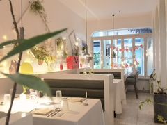 -春树下·树屋花房西餐厅(罍街AS1980店)