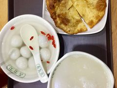 -舌尖尖传统小吃(万达店)