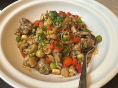 -鱼鲜饭香·招牌汽锅剁椒鱼头王