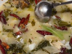 -江渔儿酸菜鱼(奥园广场金发购物中心店)