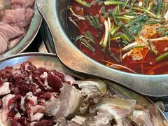 -阿亲家·韩式无限烤肉(花果园店)