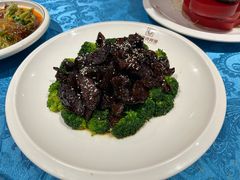 -白鹿苑蒙餐(鄂温克宾馆店)