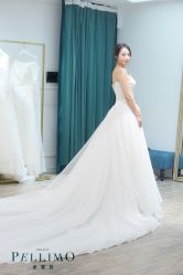 -派丽莫Pellimo原创设计婚纱品牌
