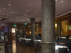 -八府香鸭·啫啫煲(华山路店)