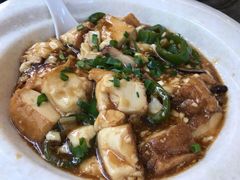冬菇火腩焖山水豆腐-美极鲜食坊(宝安南路店)