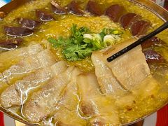 -闯关东东北农家菜(崂山石老人店)