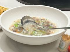 -新丁香海鲜酒店(银海商贸城店)