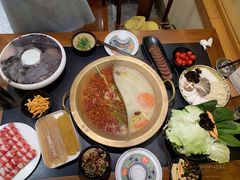 -沸炉重庆老火锅(军事博物馆店)