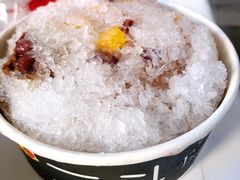 什锦鲜果刨冰-二斗栗子(西湖道店)