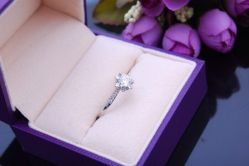 点击看大图 iphone_upload_pic-威德钻石-克拉钻大本营(南京东路店)