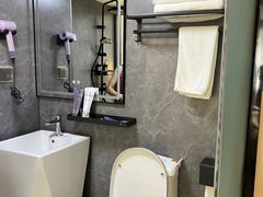 -晴天里酒店(春熙路太古里店)