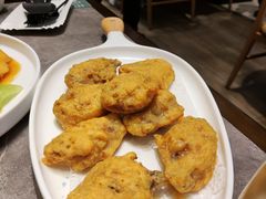 蛋黄焗鸡翅-闫府私房菜·老字号(恒隆店)