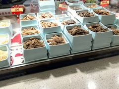 -四囍码头海鲜烧烤自助火锅(外滩南京东路悦荟广场店)