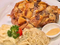 德式猪肘-申德勒加油站西餐厅Schindlers Tankstelle(上海外滩店)