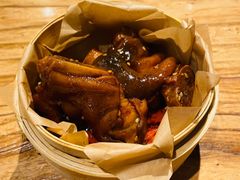 入口糯的猪蹄-和府捞面(北美新天地店)