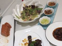 -梅龙镇酒家(南京西路总店)