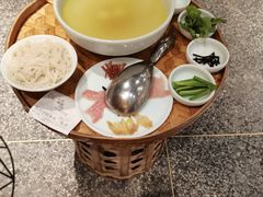 蒙自过桥米线-一坐一忘云南菜(北京skp店)