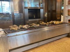 -大中华希尔顿酒店-念自助餐·嗨啤·小龙虾