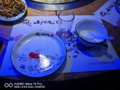 -山河屯铁锅炖(哈西站店)