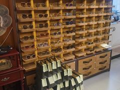 -肆兮眼镜·蔡司·徕卡战略合作店(大坪店)