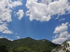 -燕子河大峡谷天坑仙境