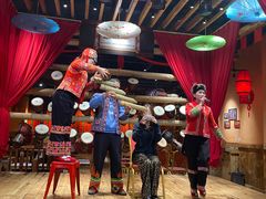 -老滇山寨•云南特色菜•地方菜•民族风情歌舞表演(金碧店)