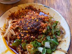 -拈签一笑黄牛肉辣卤串串