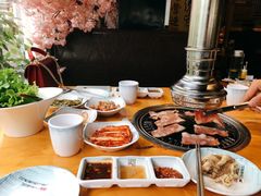 -唯成•韩国炭火烤肉 유성고기