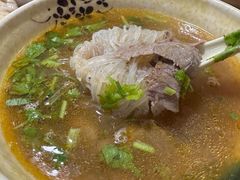 -黄阿姨锅贴大王(万航渡路店)