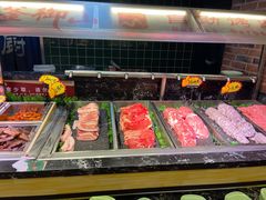 -釜御山海鲜烤肉火锅自助(新城市中心店)