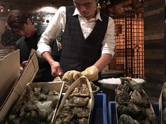 -斯普汇生蚝牛排馆(中骏世界城店)