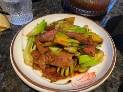 菜梗炒猪肝-菲乐餐厅(三十年经营·湖滨路店)