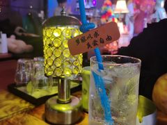 -喜鹊音乐酒馆(西街店)
