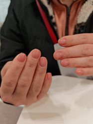 -情同手足美甲美睫