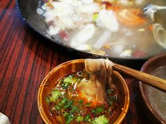 -老街烧烤大排档·地道湖北菜·龙虾馆(汉口火车站店)