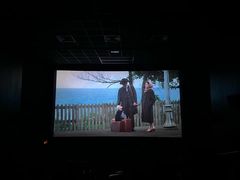 -百老汇电影中心(油麻地店)