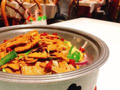 干锅鲜笋-小河盐帮·私家菜·烤鸭(三元桥·霄云路店)