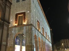 -文艺复兴百货(米兰大教堂广场店)