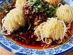 -临界音乐酒馆·小龙虾·江湖菜(华熙LIVE·鱼洞店)