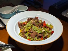 小炒黄牛肉-魏铭鱼头捞饭(晋阳路店)