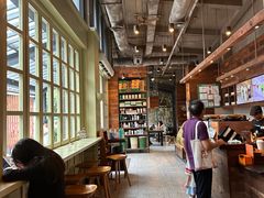 -星巴克(成都天府水街店)